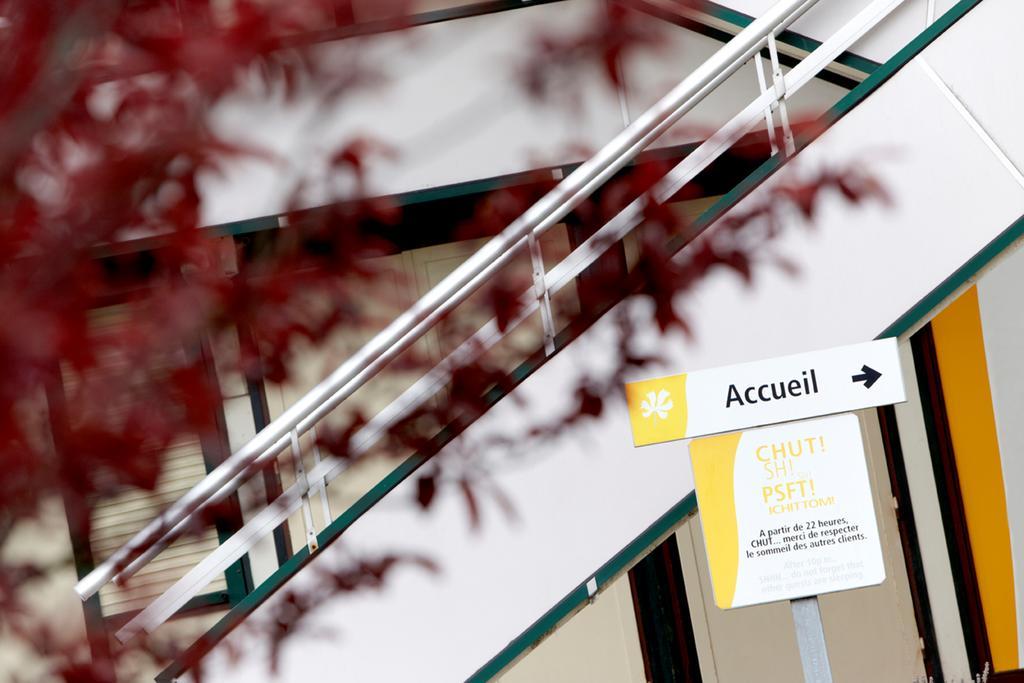 พรีเมียร์ คลาส ลีล เวสท์ ลอม Hotel ลีลล์ ภายนอก รูปภาพ